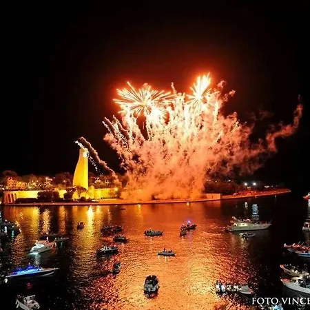 Annunziata Oda ve Kahvaltı 3*