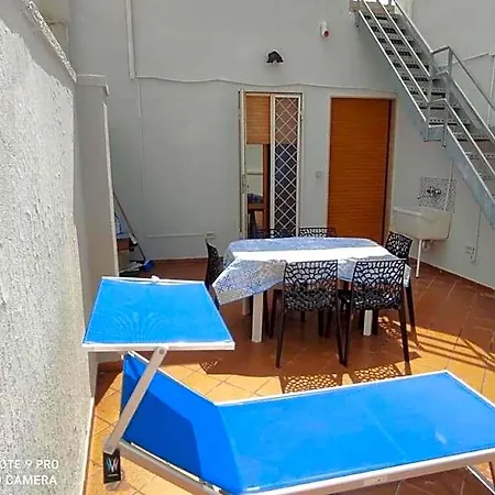 Alojamento de Acomodação e Pequeno-almoço Annunziata 3*